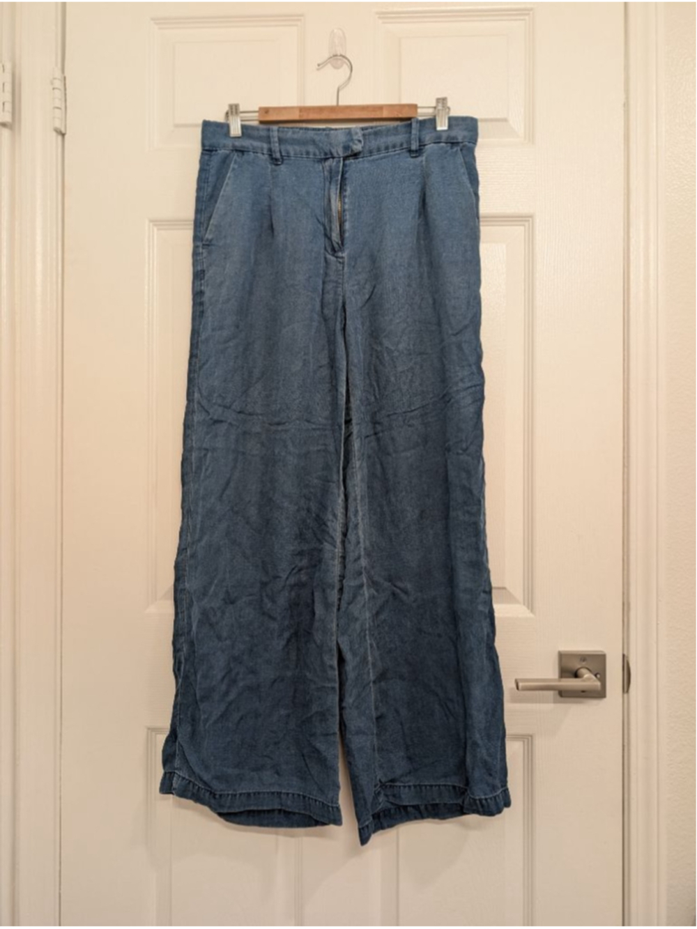 Women's American Eagle Blue Wide Leg Trousers Sz 8 lightweight denim jeans style - Picture 5 of 9